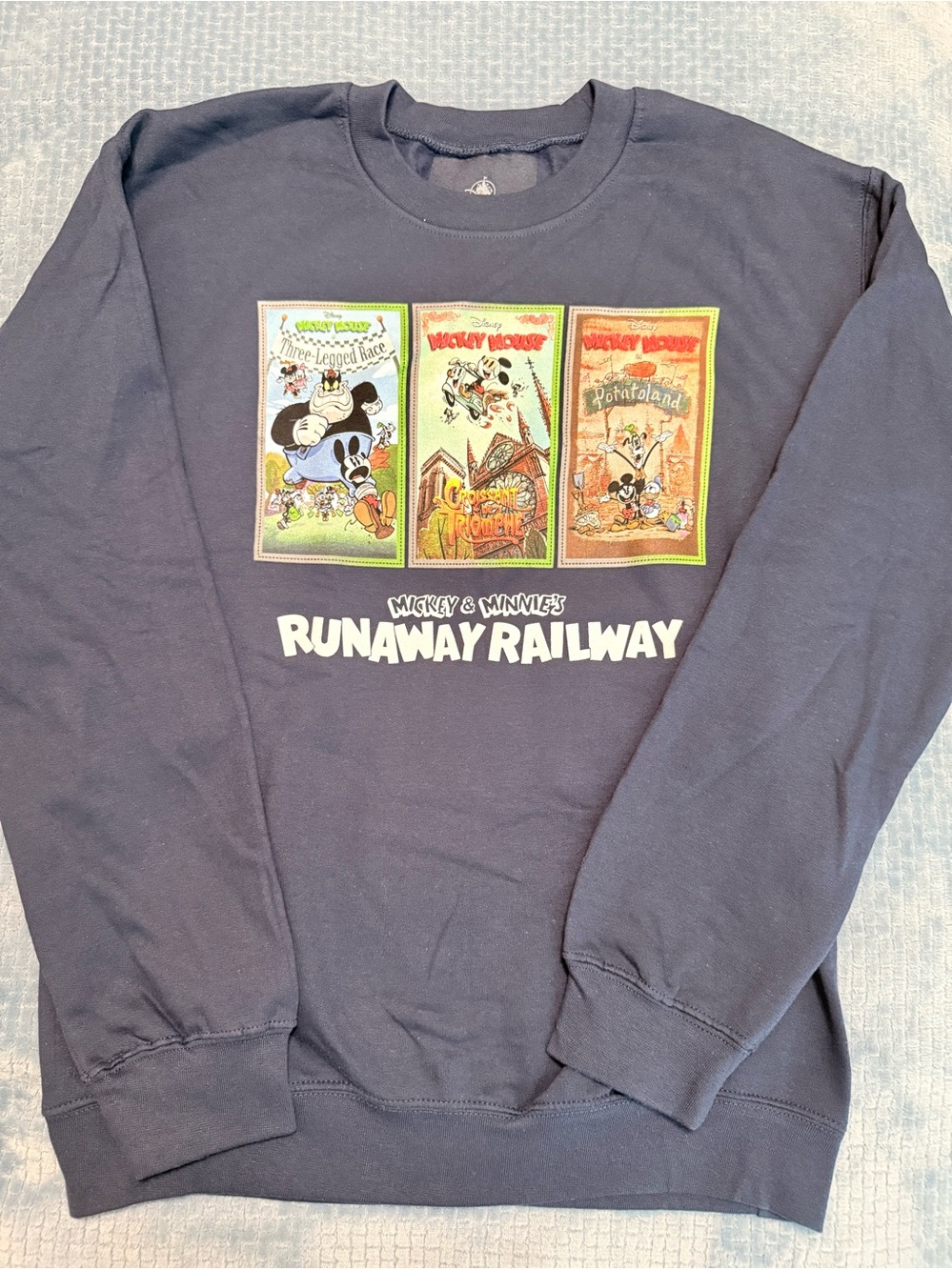 Disney Mickey & Minnie's Runaway Railway Navy Crewneck Sweatshirt NWOT small